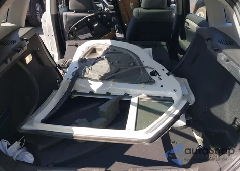 2015 BMW X1 Sdrive28I из США, поврежденный, VIN WBAVM1C59FV316755